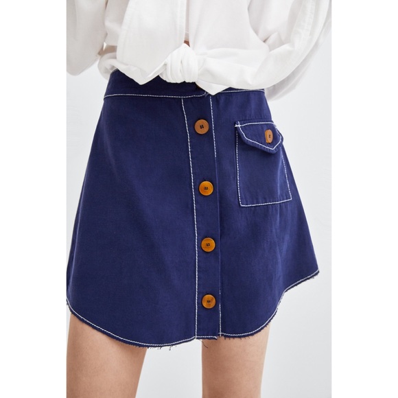 Zara Dresses & Skirts - ZARA retro Topstitched Mini SKIRT